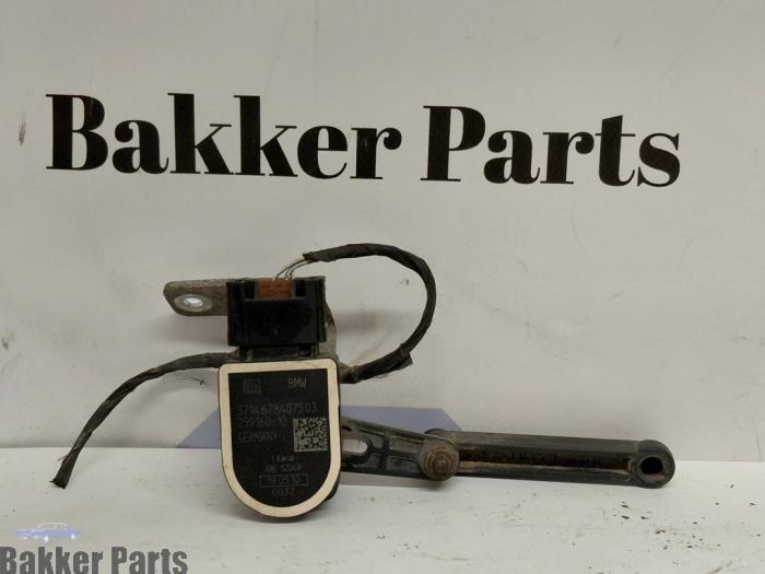Régulateur d'hauteur Xenon d'un BMW 5-Serie, -, -, 3 mois de garantie, Utilisé