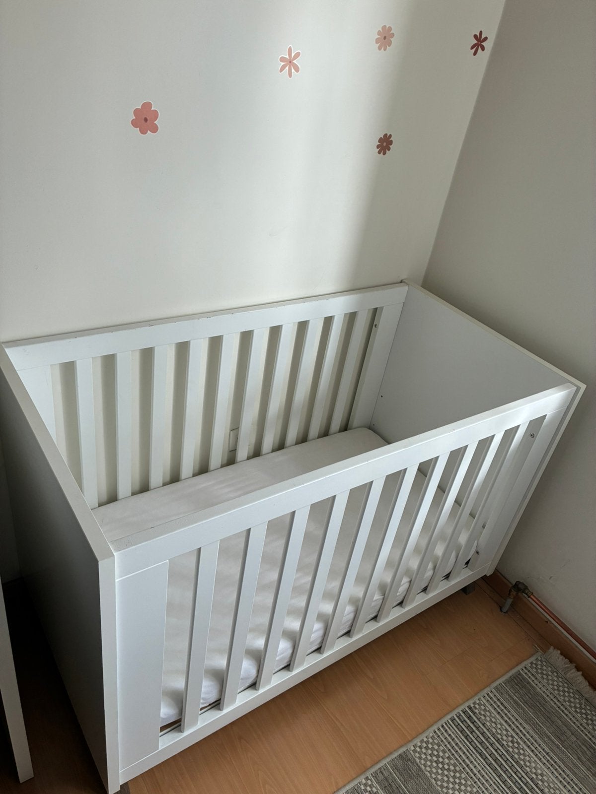 Lit bébé avec matelas, Enlèvement, Utilisé