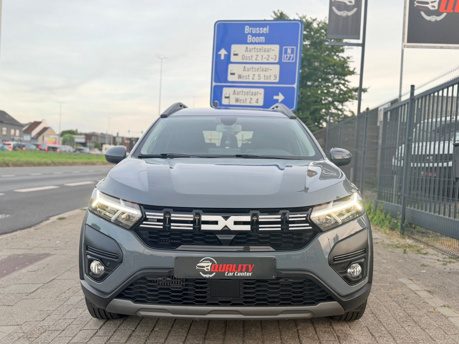 Dacia Jogger Essential 2023 043000km 7zitpl. 1.0tce 110pk, Achat, 998 cm³, Euro 6, Entreprise