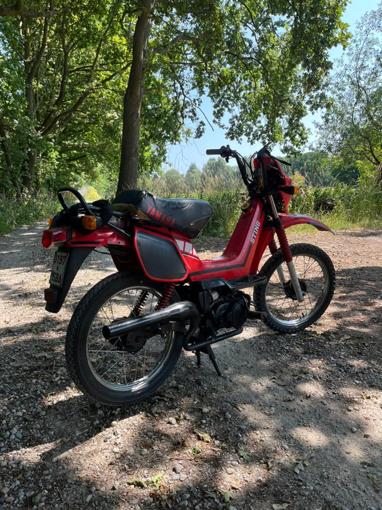 Yamaha sting uitlaat gezocht‼️, Fietsen en Brommers, Brommeronderdelen | Oldtimers, Ophalen of Verzenden, Zo goed als nieuw, Uitlaat