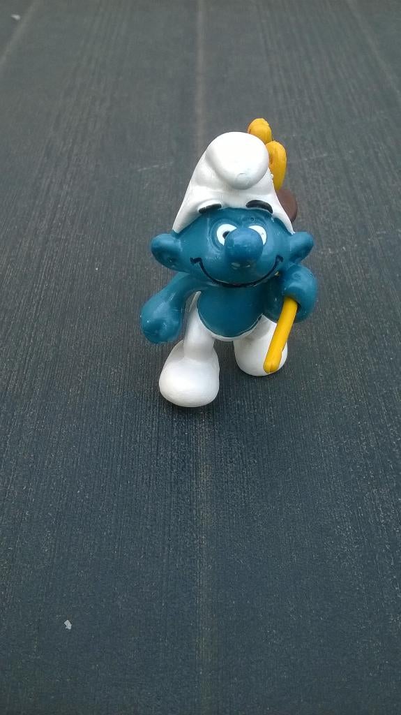 Supersmurf met vlindernet 4.0209, Verzamelen, Ophalen of Verzenden, Gebruikt, Overige Smurfen, Poppetje, Figuurtje of Knuffel