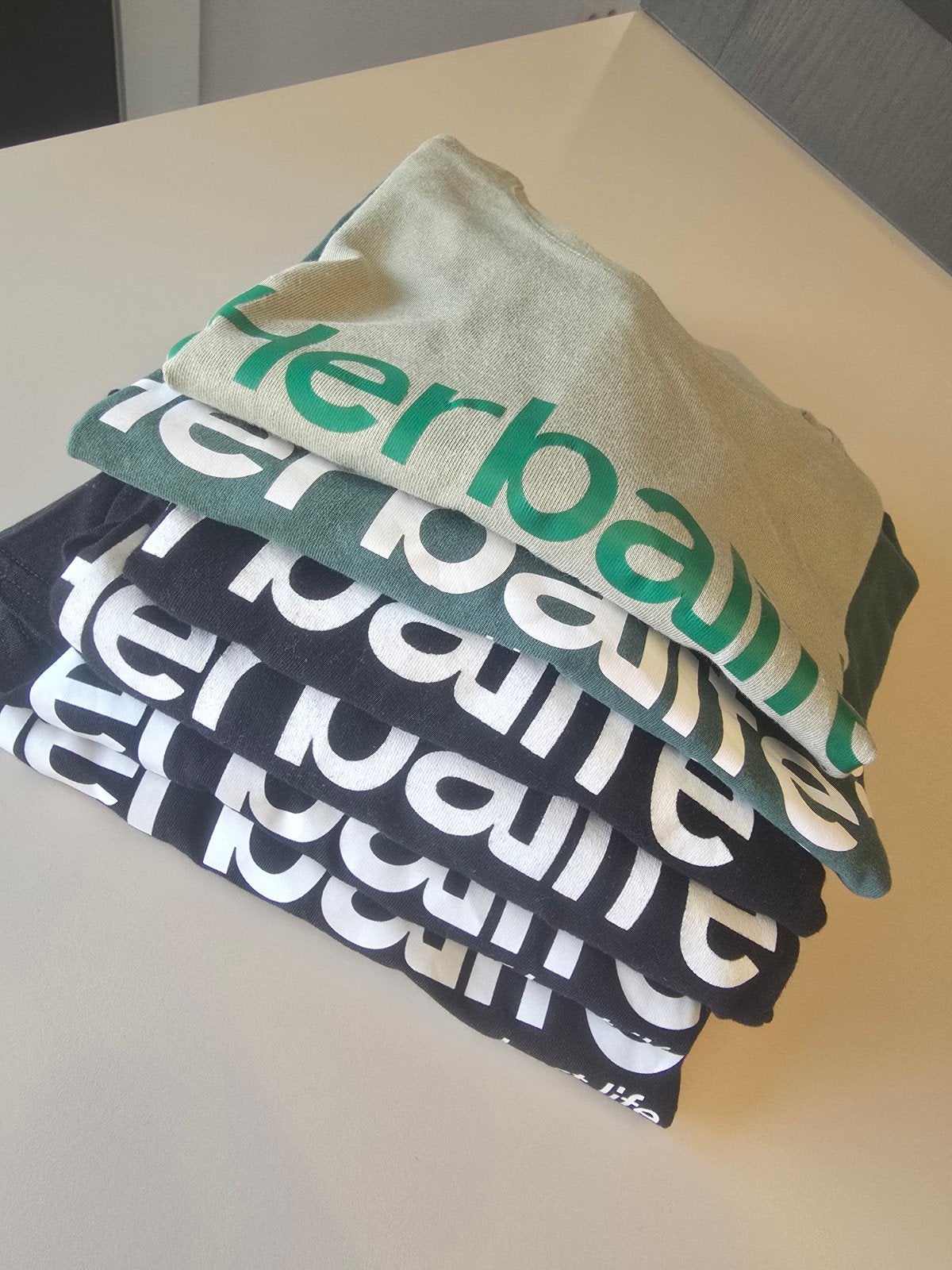 Herbalife tshirts S & M, Enlèvement ou Envoi, Taille 48/50 (M), Noir, Herbalife