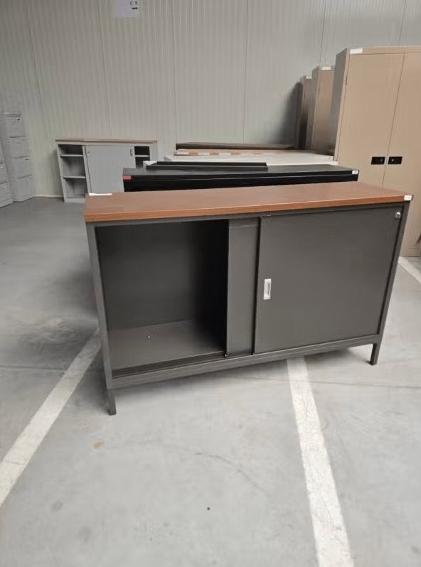 Armoire métallique porte coulissante 105x180x45, Enlèvement ou Envoi, Comme neuf