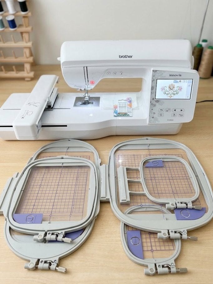 Brother Innov-is NV880E borduurmachine, Hobby en Vrije tijd, Ophalen, Zo goed als nieuw, Borduurmachine