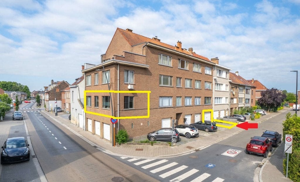 Appartement Ruisbroek, 2 slaapkamers, dubbele garage, terras, 80 m², Sint-Pieters-Leeuw, 160 kWh/m²/an, Jusqu'à 200 m²