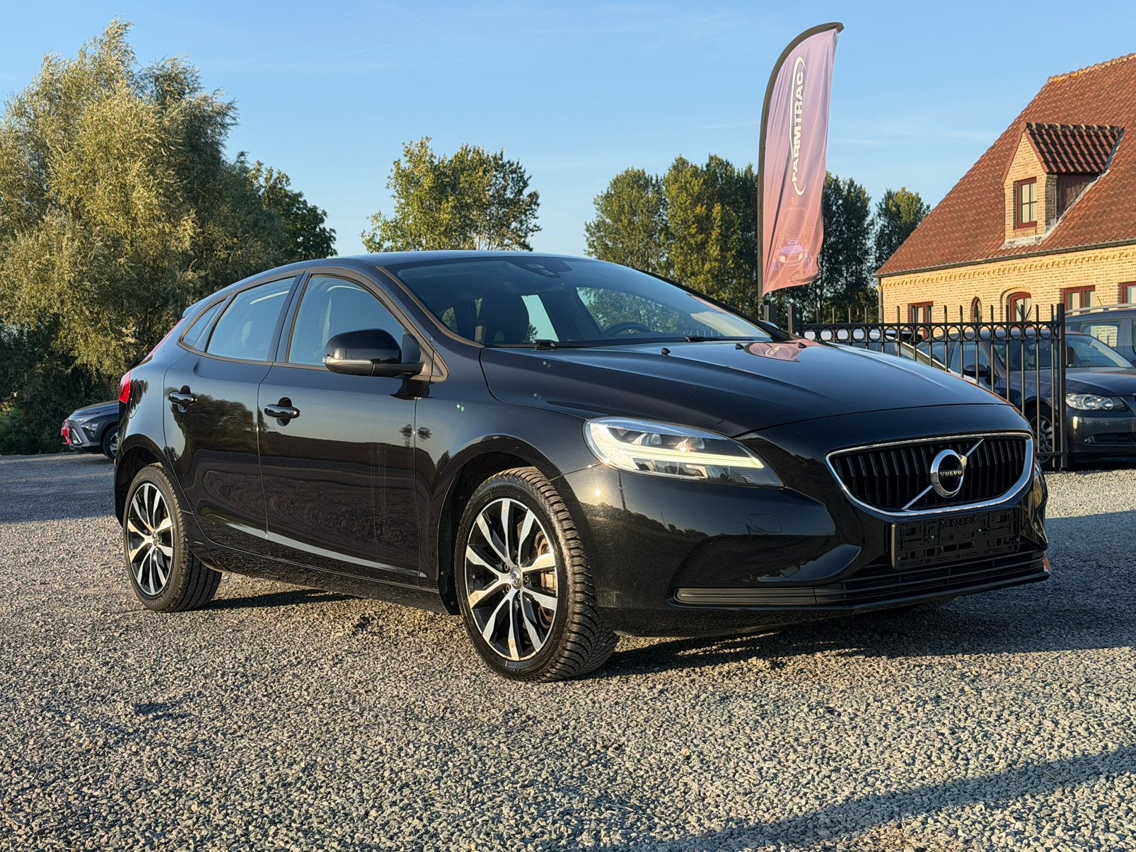 Volvo V40 1.5 benzine automaat, 95.000 km, Navi, Camera,m, Auto's, Volvo, Dealer onderhouden, 1498 cc, Euro 6, Zwart