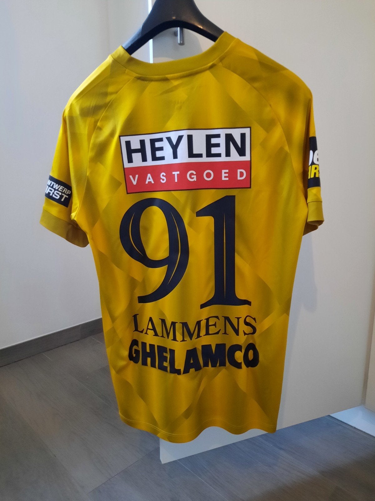 RAFC shirt Senne Lammens, Collections, Articles de Sport & Football, Enlèvement ou Envoi, Neuf, Maillot
