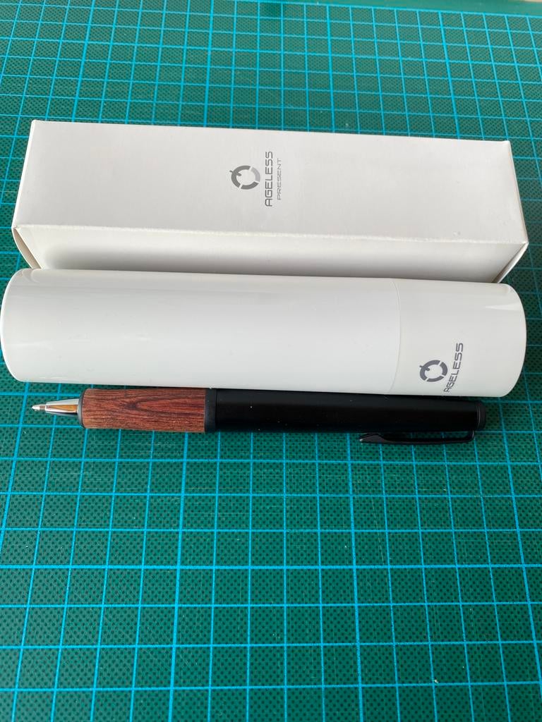 Pilot balpen Ageless, Collections, Stylos, Neuf, Autres marques, Avec boîte, Stylo à bille