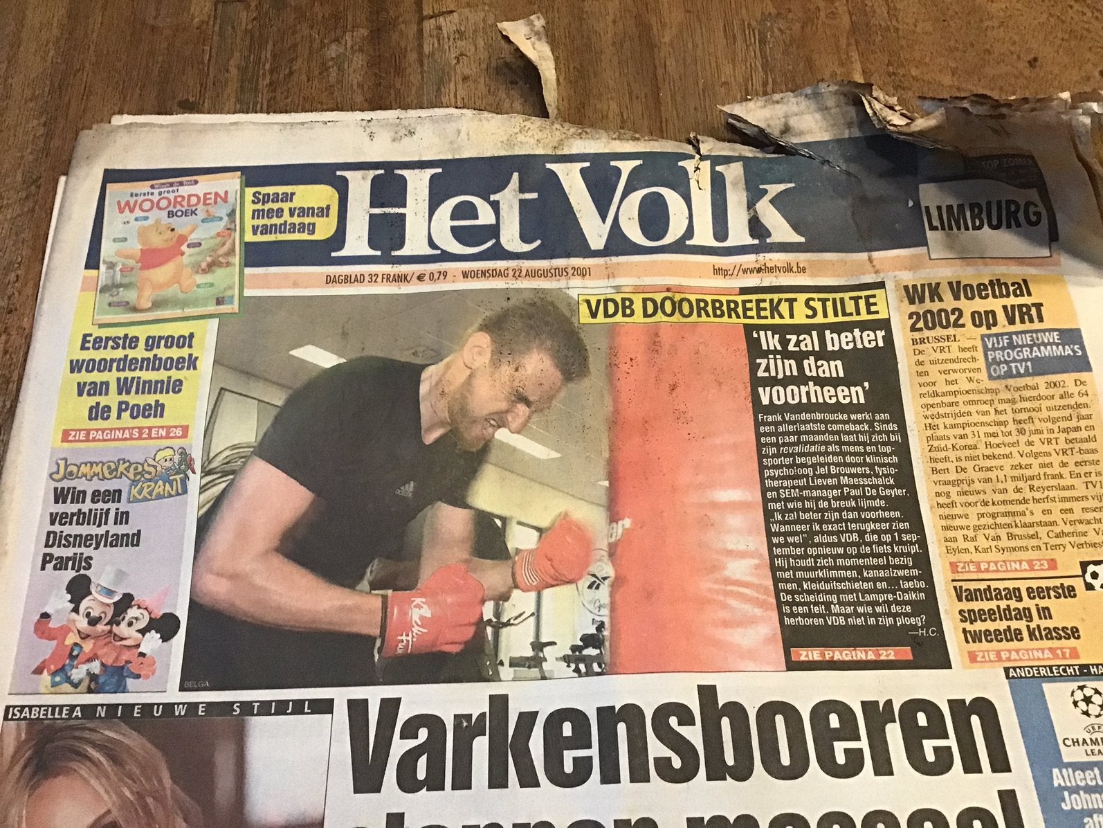 Oude krant Het Volk 22 augustus 2001, Ophalen of Verzenden, 1980 tot heden, Krant