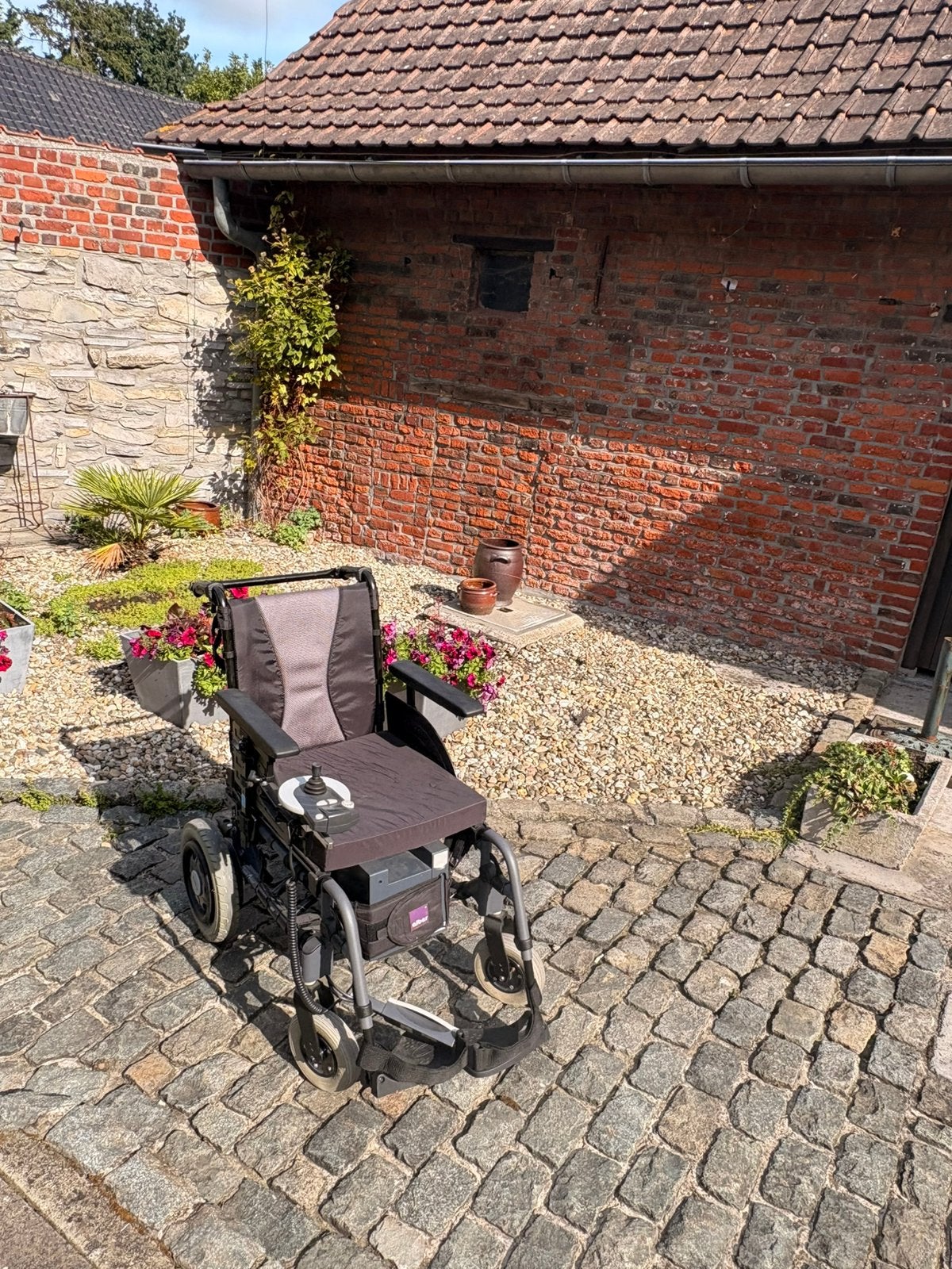 fauteuille electrique pliable  invacare esprit action 4 ng, Divers, Chaises roulantes, Enlèvement, Pliant, Comme neuf, Fauteuil roulant électrique