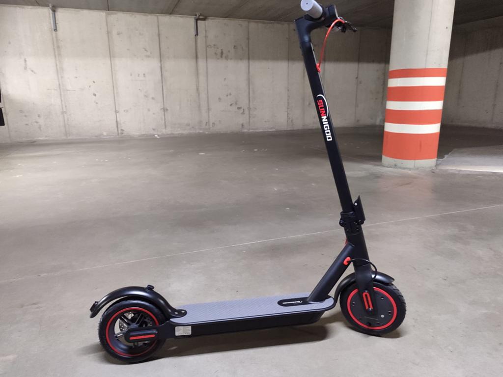 Nieuwe Suningoo E-Step 350W / 10Ah – Nieuwstaat met App, Fietsen en Brommers, Steps, Ophalen, Zo goed als nieuw