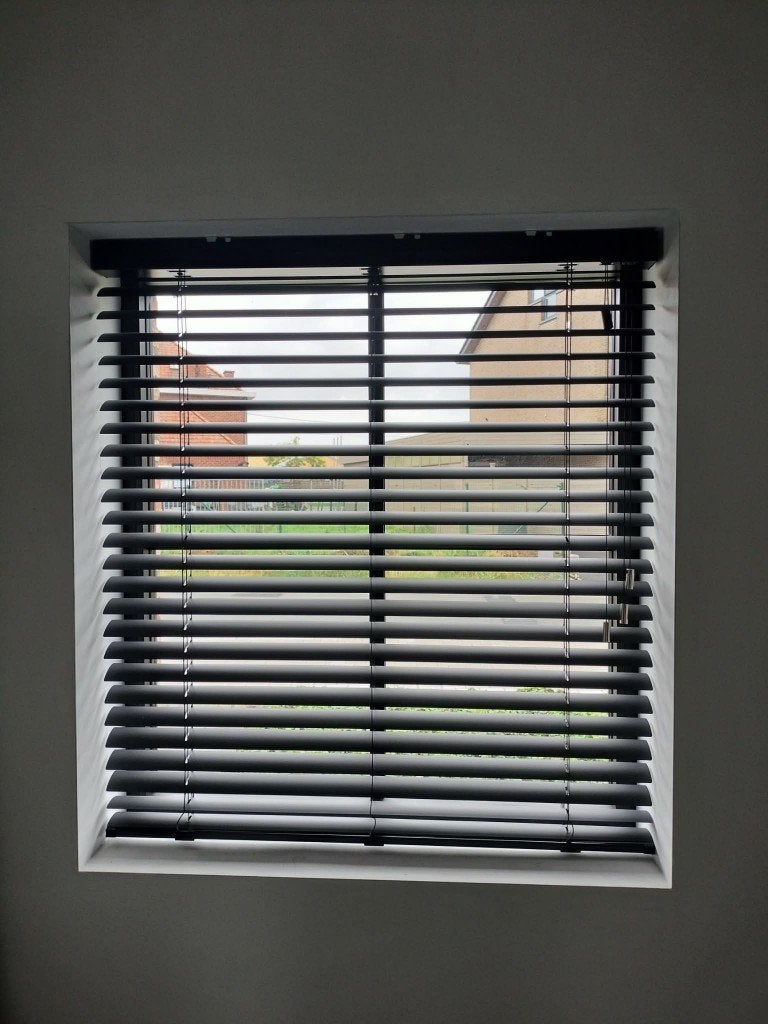 Nieuwe Jaloezie Lamellen Aluminium Zwart 50mm, Huis en Inrichting, Ophalen, Kwantum, Zwart, Lamellen