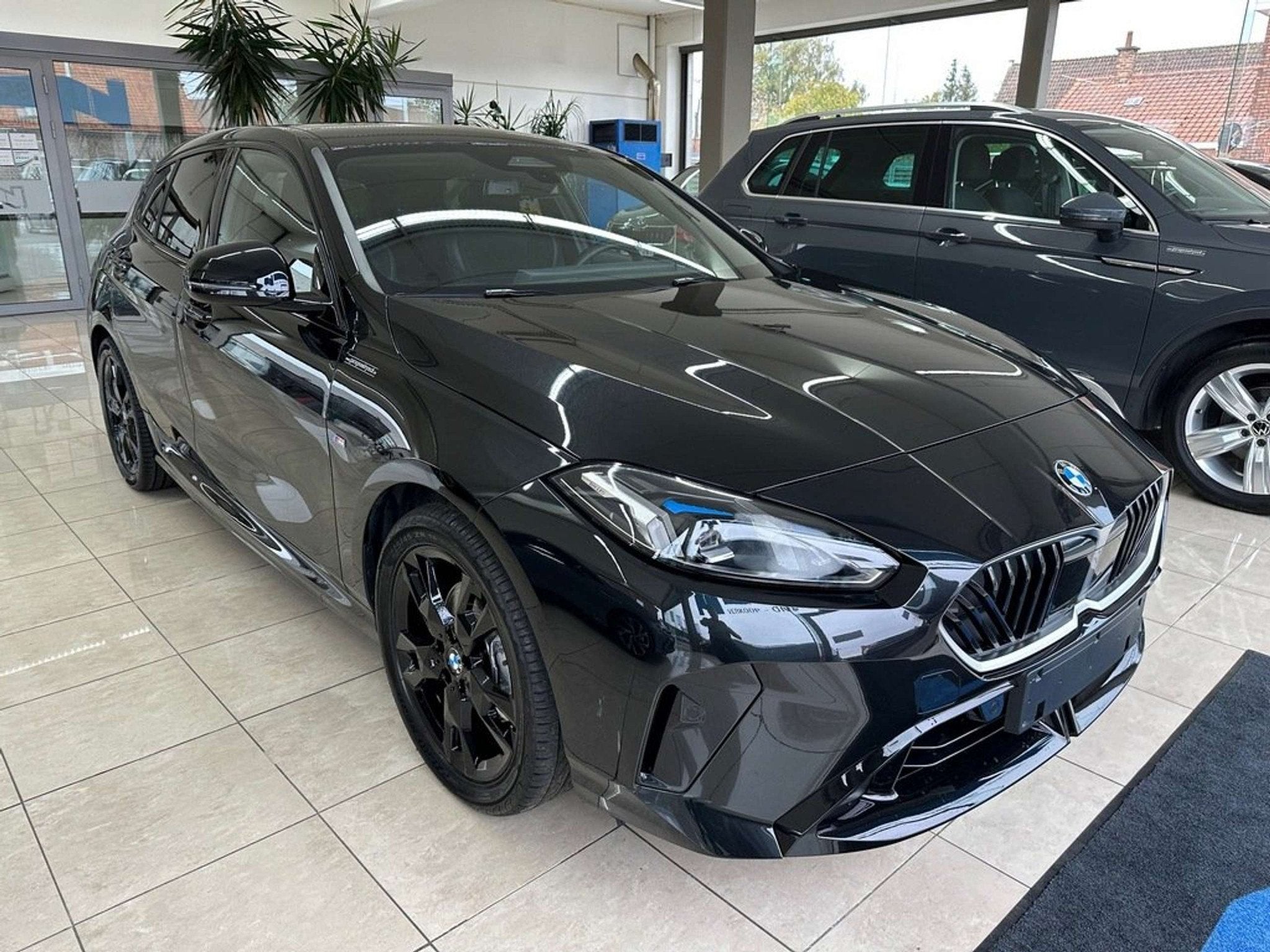 BMW 1 Serie 120 i M Sport | Camera | Harman Kardon | Automaa, Auto's, BMW, 1 Reeks, Gebruikt, Zwart, https://public.car-pass.be/vhr/afb6c872-d240-4bb0-b144-d7e80c08ab93