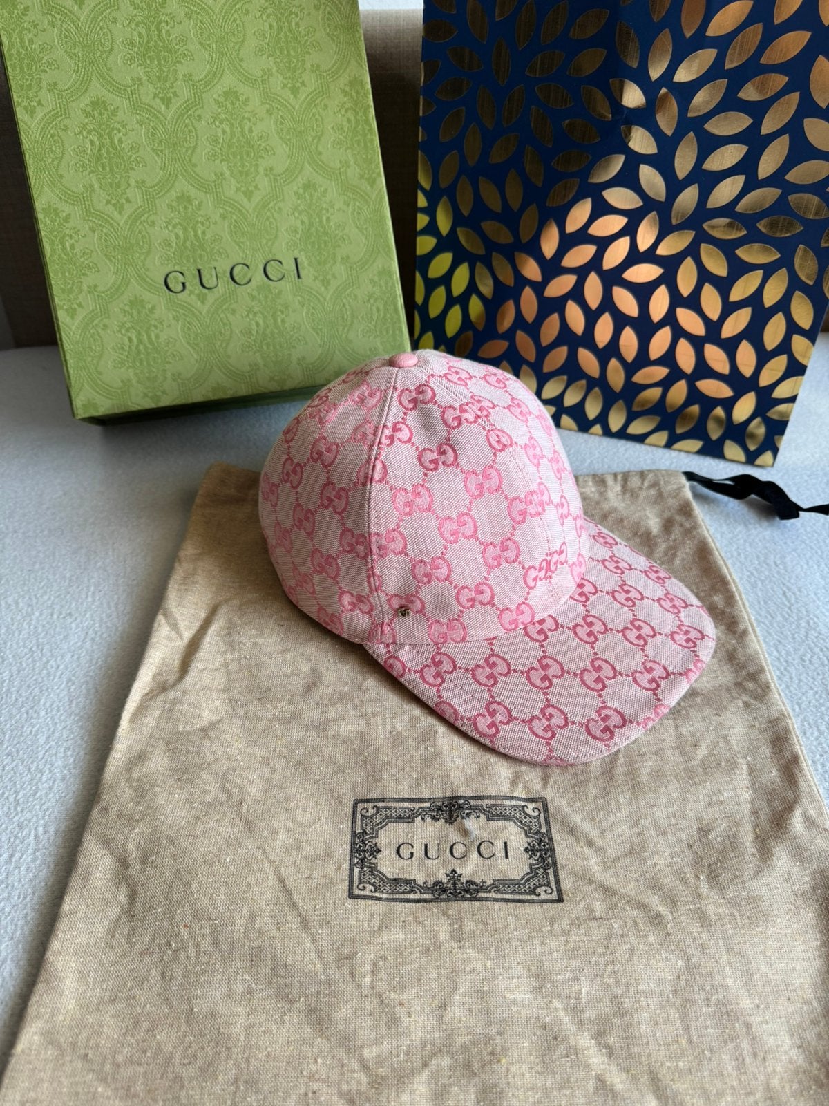 Casquette Gucci rose, Vêtements | Hommes, Enlèvement ou Envoi, Comme neuf, 57 cm (M, 7⅛ pouces) ou moins, Casquette