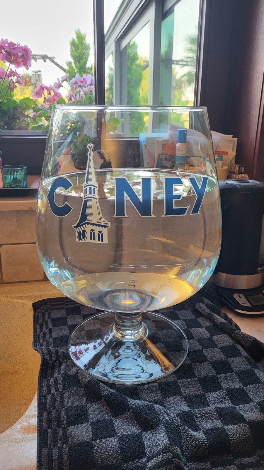 GRAND VERRE DE COLLECTION CINEY 10 LITRES TRÈS RARE, Collections, Enlèvement, Neuf, Verre à bière