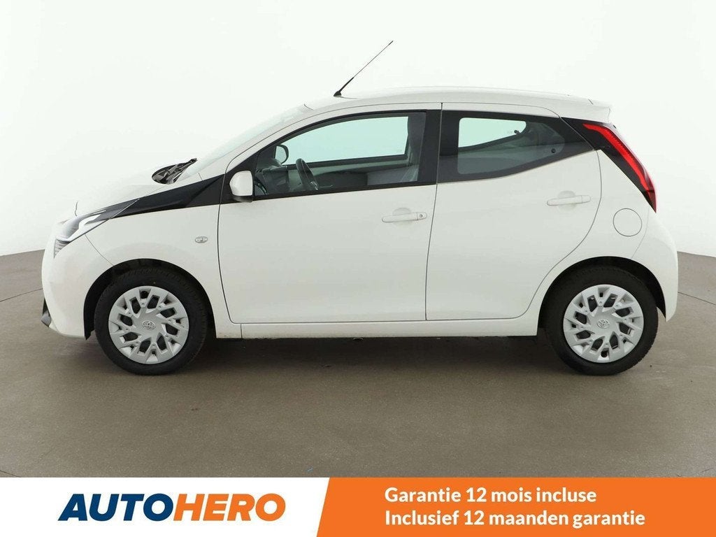 Toyota Aygo 1.0-VVT-i X-Play (bj 2021), Auto's, Voorwielaandrijving, 4 zetels, Stof, Gebruikt