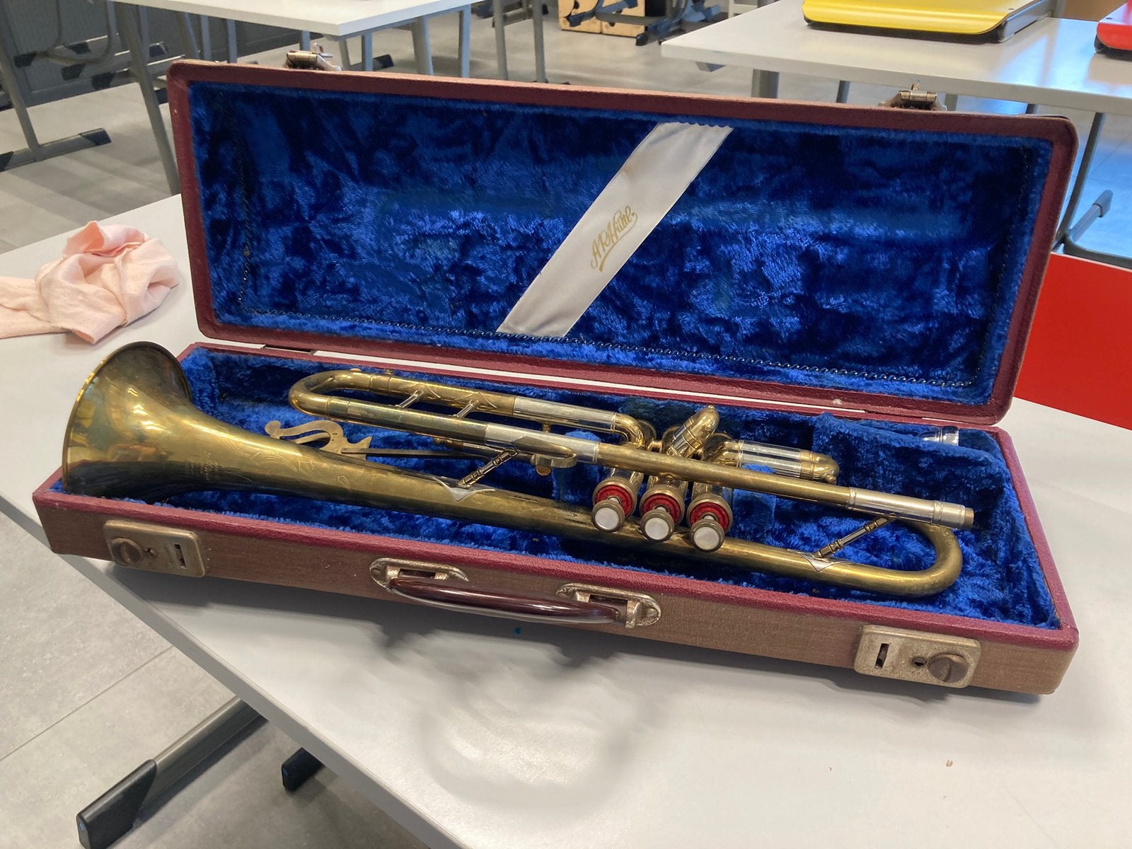 Oude trompet, Muziek en Instrumenten, Ophalen, Gebruikt, Trompet in si bemol, Met koffer