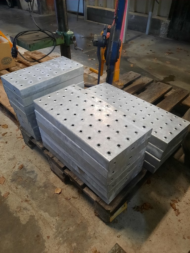 nieuwe gegalvaniseerde traptreden, Ophalen, Nieuw, Trap