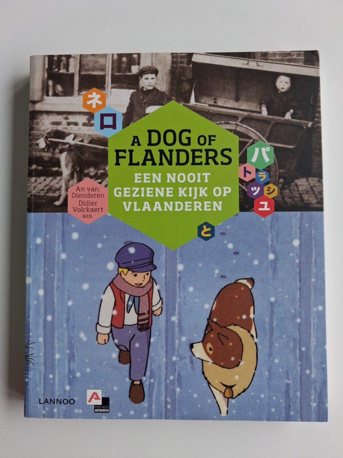 A Dog of Flanders - Een nooit geziene kijk op Vlaanderen, Ophalen of Verzenden, Zo goed als nieuw, Tom Naegels; An van Dienderen; Didier Volckaert