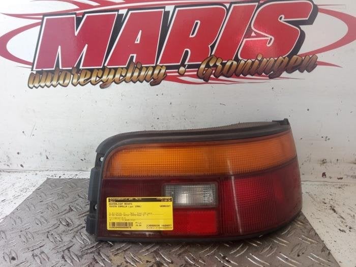 Achterlicht rechts van een Toyota Corolla, Gebruikt, -, -, Toyota