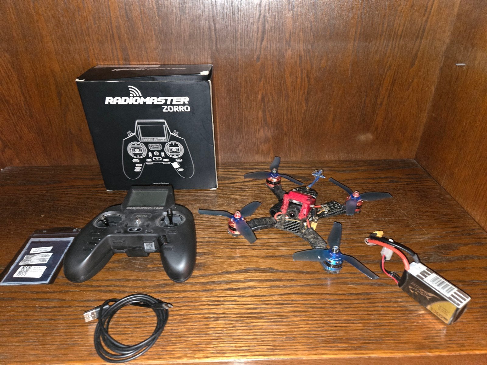 fpv race drone set met radiomaster zorro en 2 batterijen, 250 à 900 g, Enlèvement ou Envoi, Drone de course, 1 à 5 km