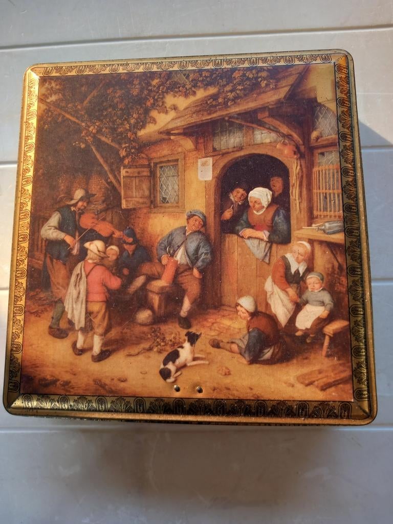 Oude metalen doos D.B.F. 23x22x6 cm, Verzamelen, Blikken, Ophalen of Verzenden