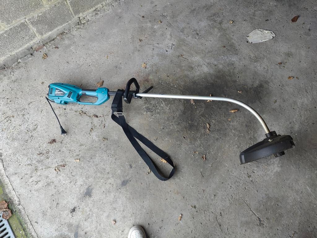 Makita UR3501 Elektrische Graskantmaaier (1000W), Tuin en Terras, Ophalen, Zo goed als nieuw