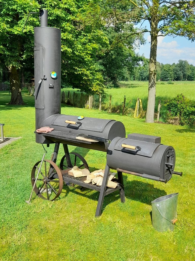 Offset Smoker, Chuck Train BBQ, Tuin en Terras, Houtskoolbarbecues, Ophalen, Zo goed als nieuw, Overige merken