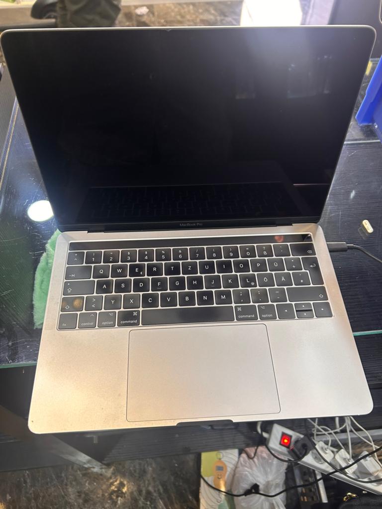 Macbook pro Touch bar 2019, Informatique & Logiciels, Enlèvement, Comme neuf