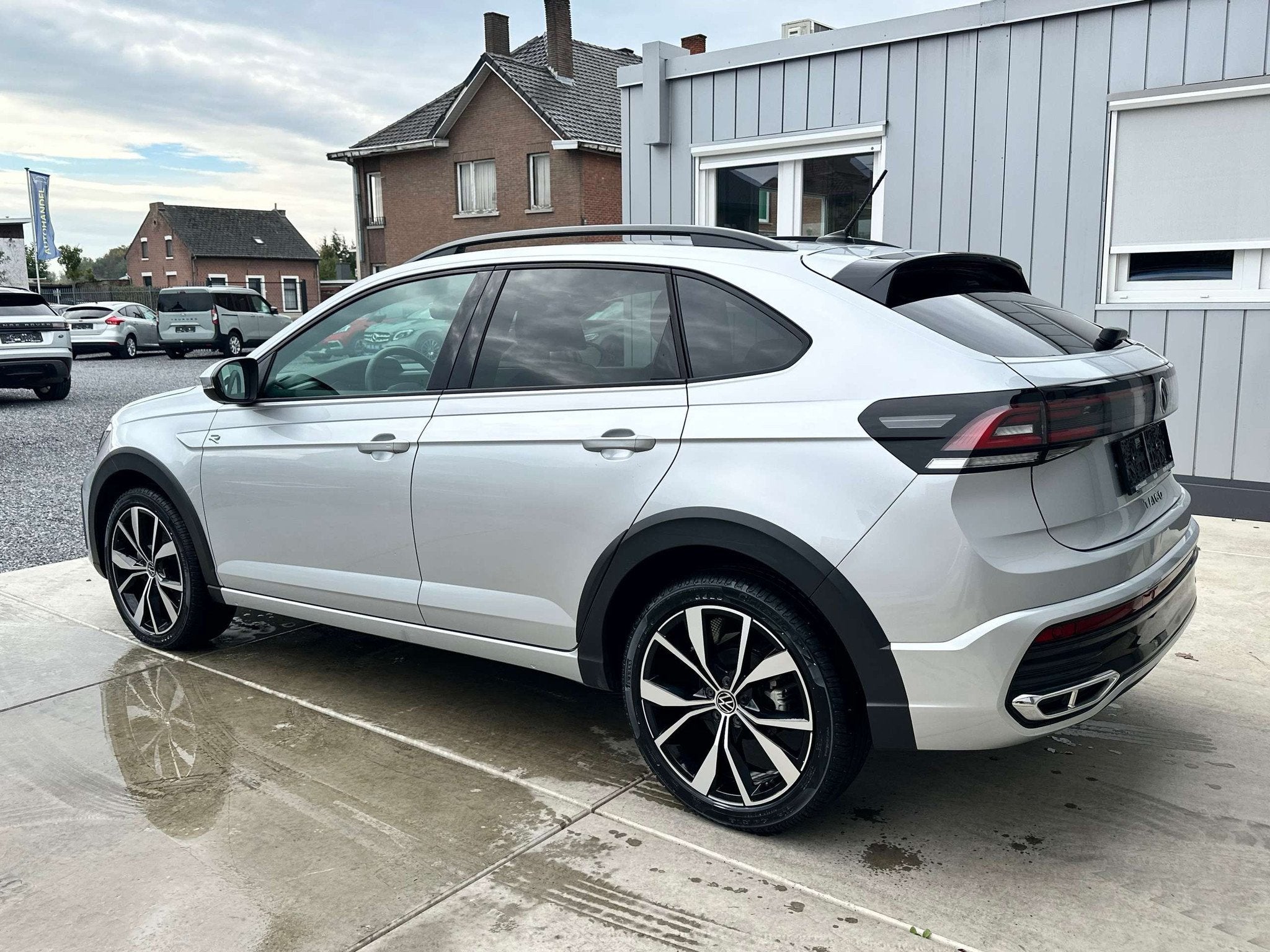 Volkswagen Taigo Taigo 1.0 TSI R-Line DSG * 12M Garantie *, Auto's, Automaat, Stof, Gebruikt, https://public.car-pass.be/vhr/7f1f0ca2-cef0-4244-b156-df9d87a9d72e