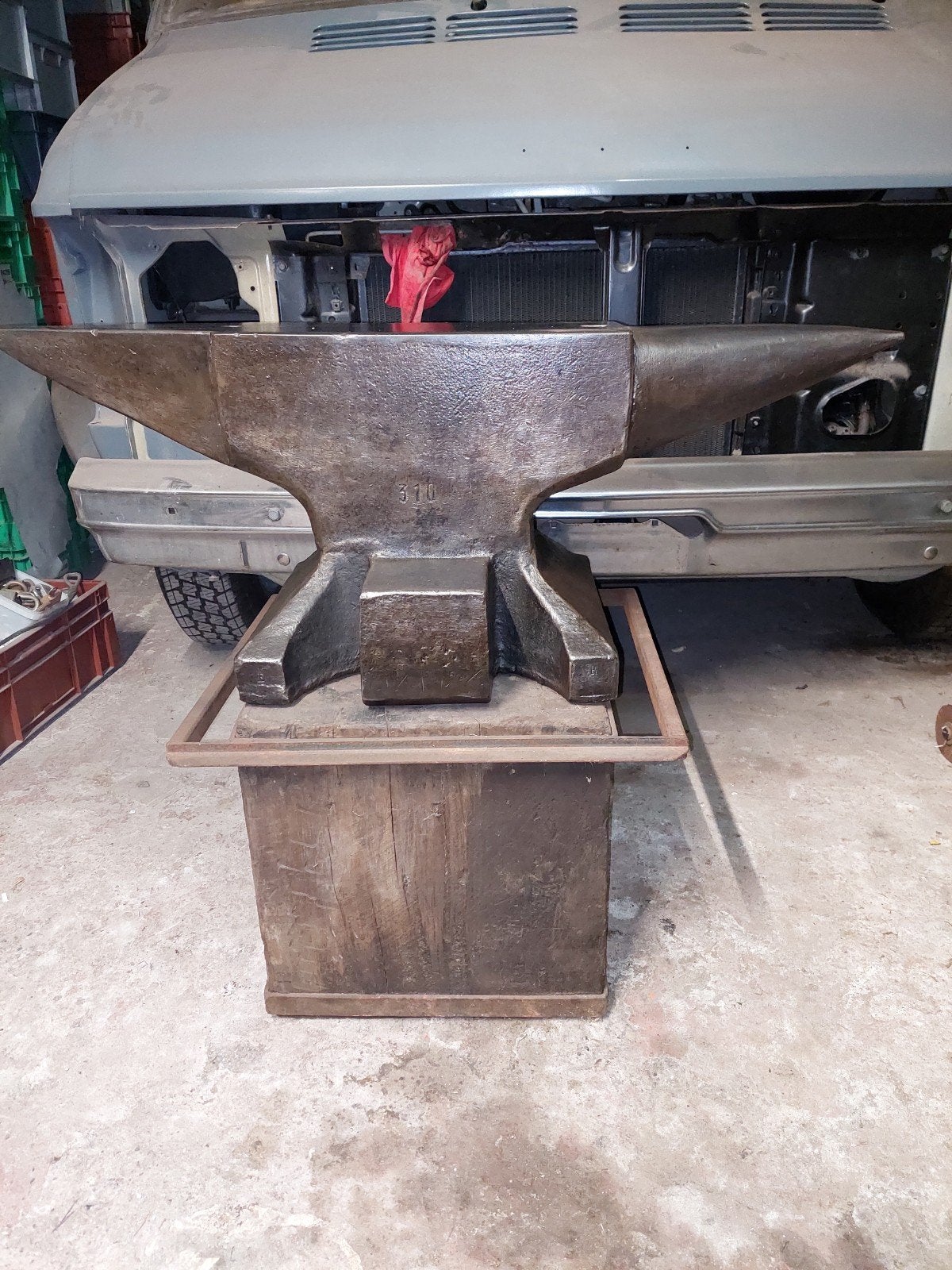 aambeeld E Refflinghaus 310 kg, Enlèvement, Comme neuf