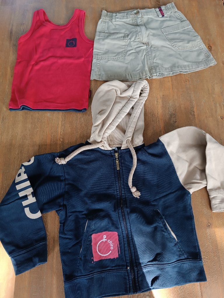 Chirokleding 8 jaar (122-128): topje, rokje, hoodie, Kinderen en Baby's, Ophalen, Gebruikt, Meisje, Setje