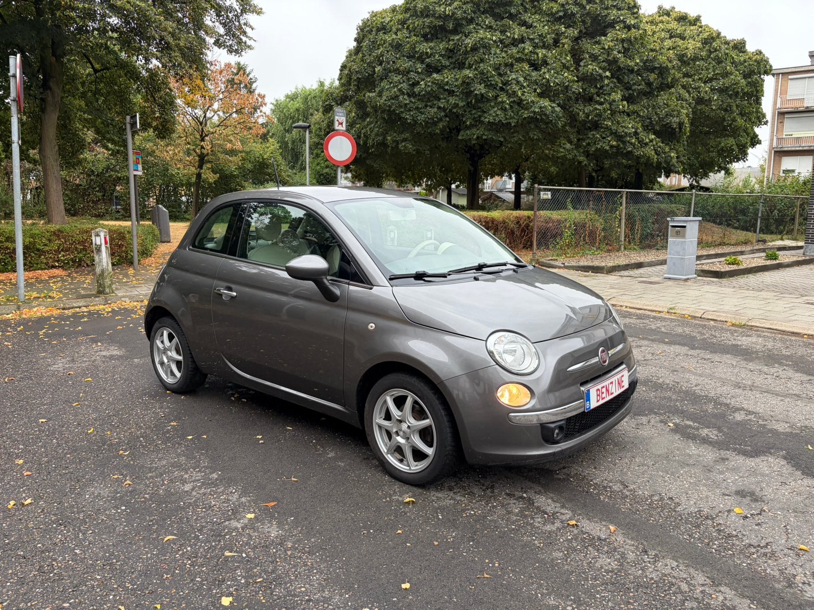 Fiat 500 1.2 benz 83000km 2015 carplay garantie, Auto's, Voorwielaandrijving, 4 cilinders, Parkeersensor, Leder en Stof