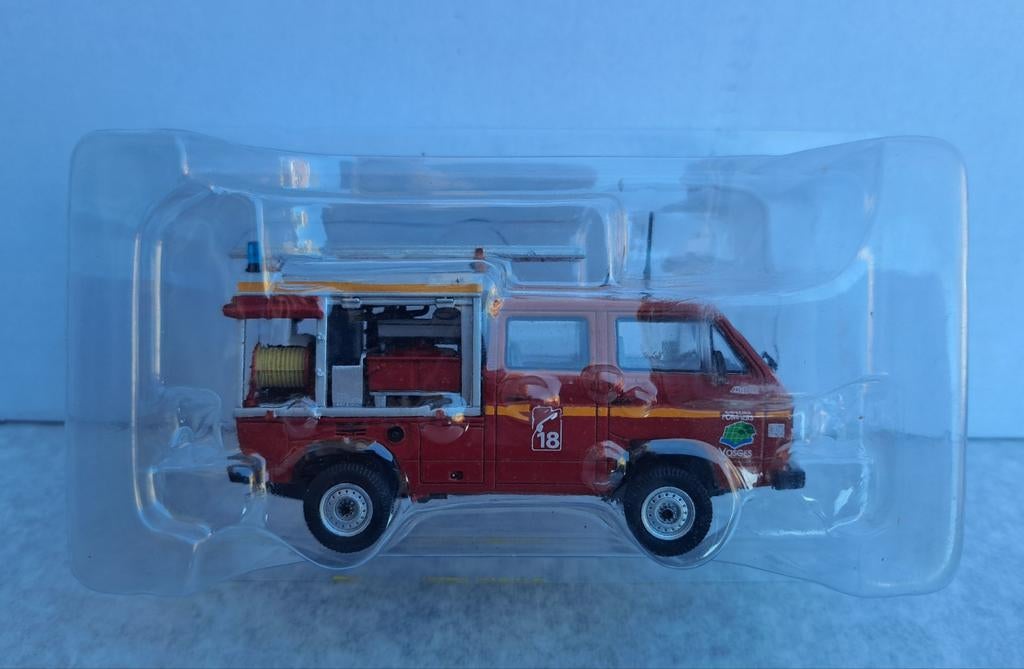 Vw T3 pompier 1/43ème, Enlèvement ou Envoi, Comme neuf, Voiture, Autres marques
