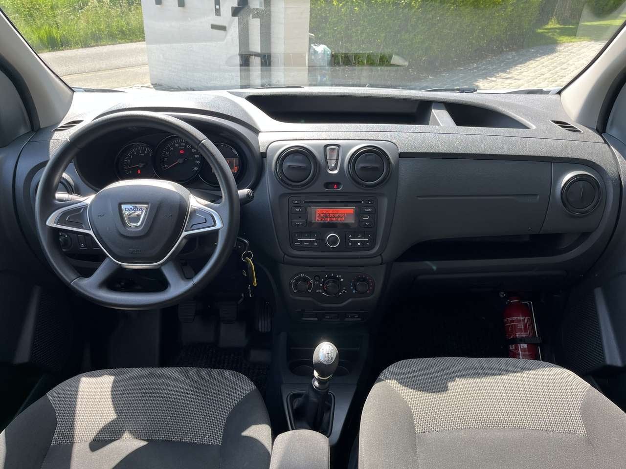 Dacia Dokker 1.3 TCe Work Edition  S/S (EU6.2)/56400km/Airc, Auto's, Dacia, 75 kW, 1281 kg, Zwart