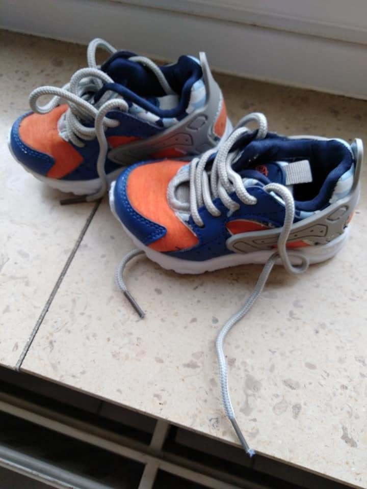 Kindersneakers, Kinderen en Baby's, Babykleding | Schoentjes en Sokjes, Ophalen, Schoentjes, Nieuw, Jongetje