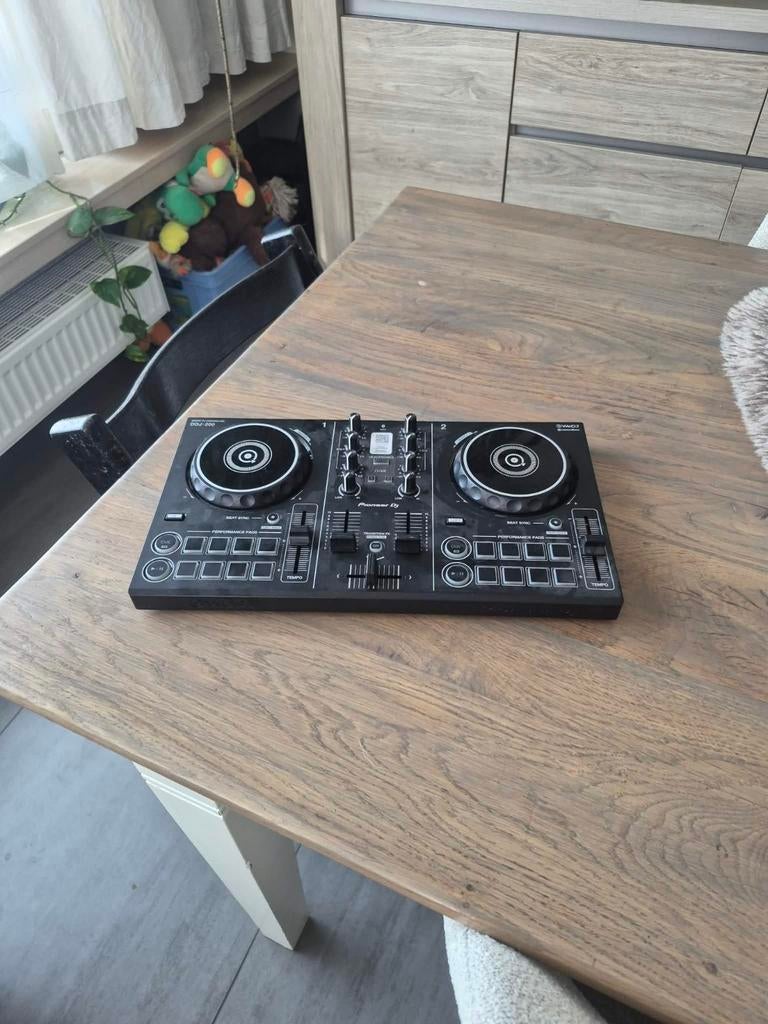Pioneer DJ DDJ-200, Musique & Instruments, DJ sets & Platines, Enlèvement, Pioneer