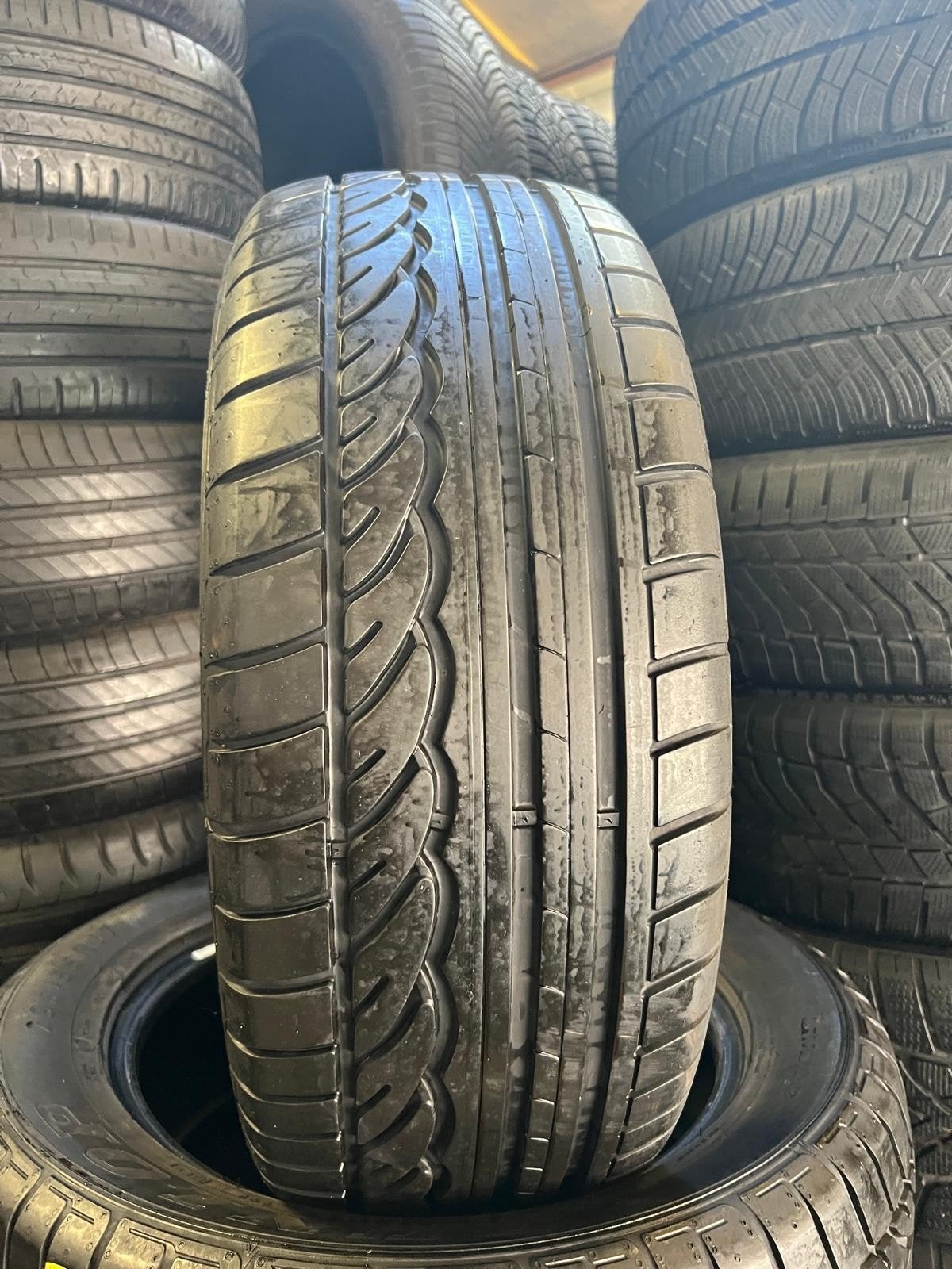 235 55 17 dunlop avec montage et équilibrage, Enlèvement