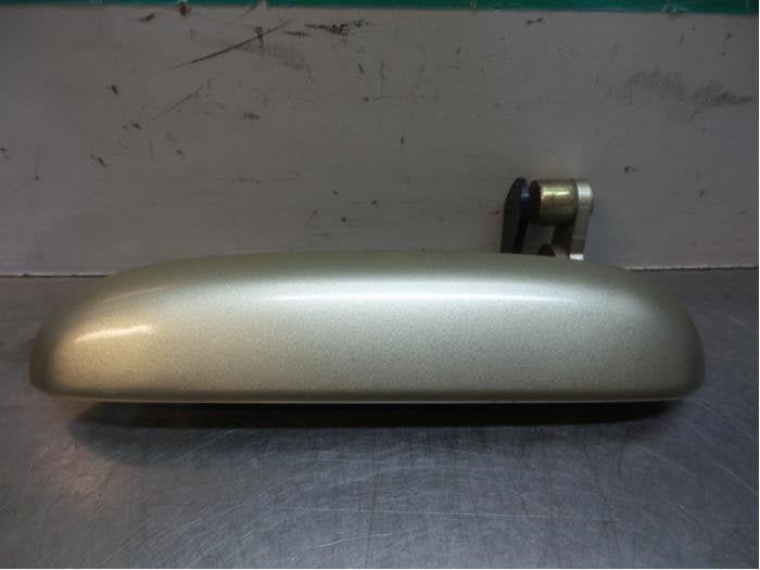 Poignée portière 4portes arrière gauche d'un Toyota Yaris, -, Toyota, Utilisé, -