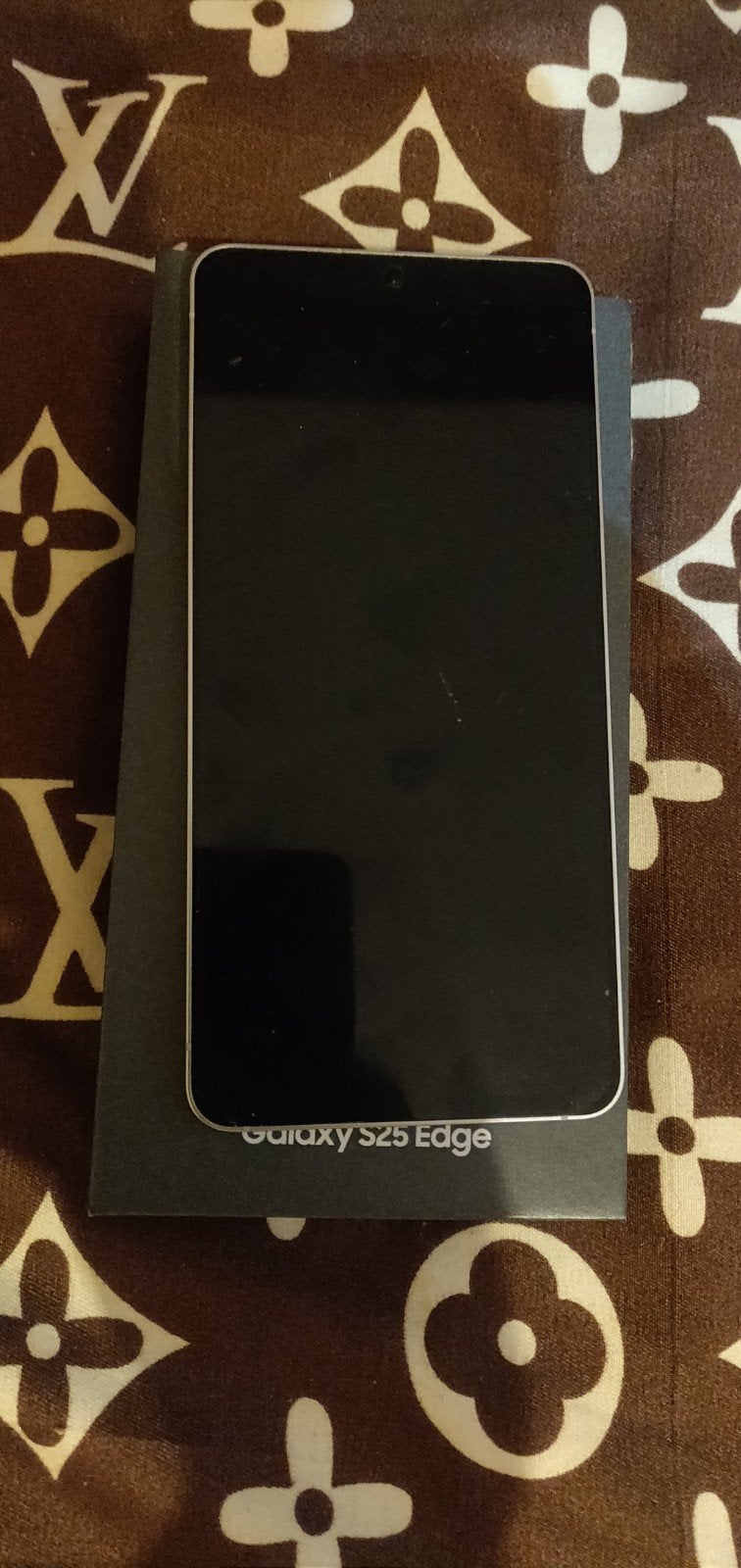 Samsung s25 edge 256GB + facture, Telecommunicatie, Mobiele telefoons | Samsung, Ophalen