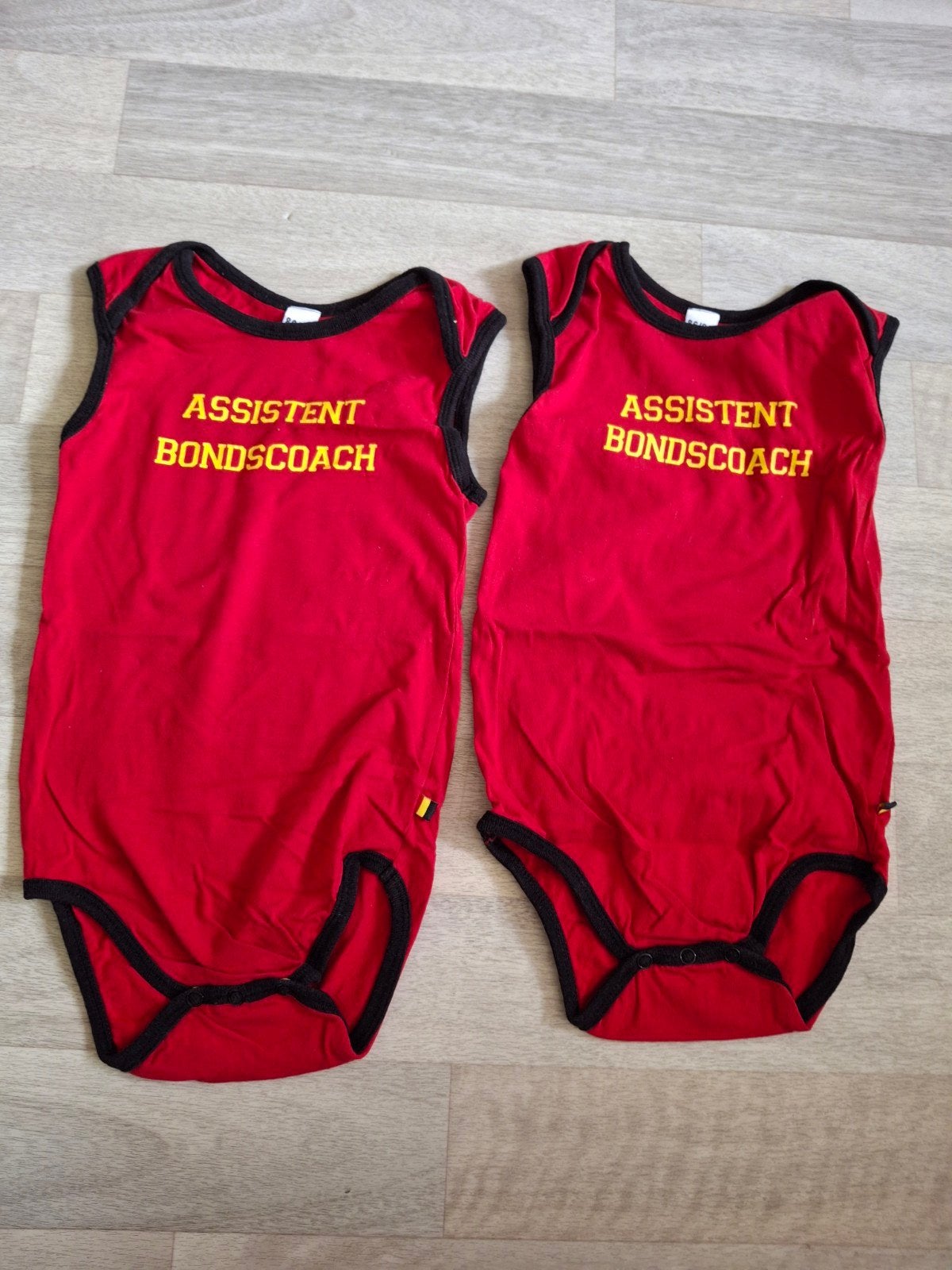 2 body's maat 86/92, Ophalen of Verzenden, Zo goed als nieuw, Jongetje, Nacht- of Onderkleding