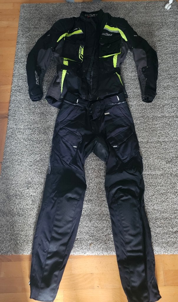 Textiel motorpak büse maat M, Ophalen, Combipak