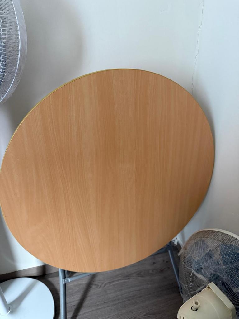 Table à vendre en bon état, non endommagée, Enlèvement, Utilisé