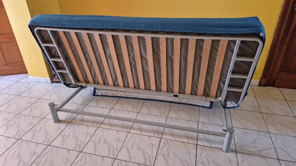 Handig opklapbed | sofa/zetel moet asap weg, Ophalen