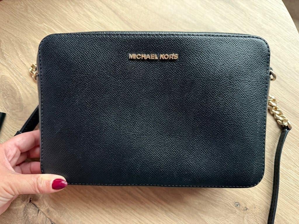Schoudertasje michael kors zwart, Bijoux, Sacs & Beauté, Enlèvement ou Envoi, Utilisé, Noir, Sac à bandoulière
