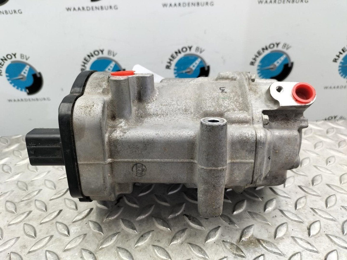 TOYOTA RAV-4 AIRCO COMPRESSOR / AIRCOPOMP 0424001102, 4E0811, Auto-onderdelen, Airco en Verwarming, Gebruikt, ARN erkend, Stiba lid