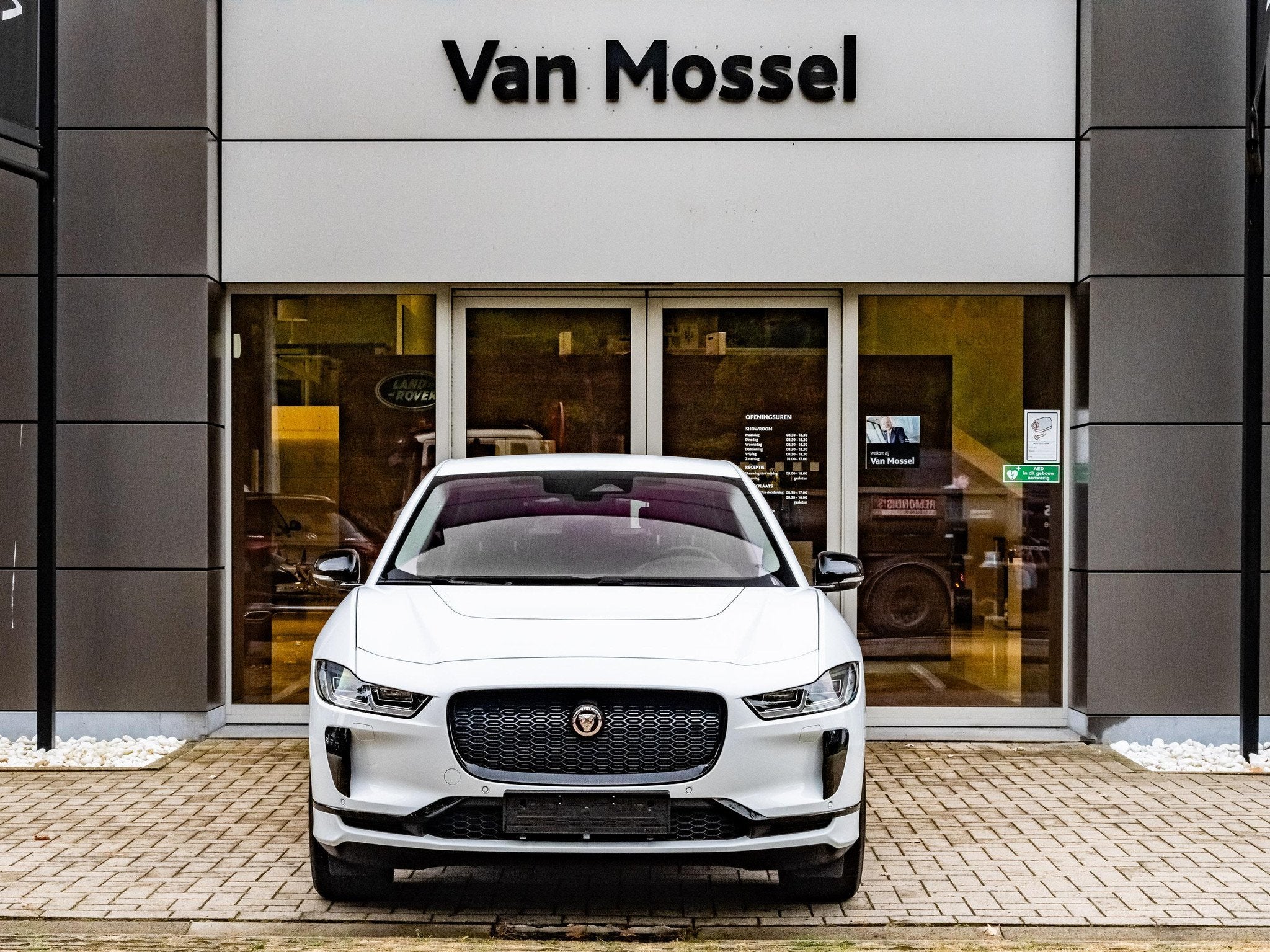 Jaguar I-PACE EV400 SE, Autos, Cuir, Achat, 750 kg, Entreprise