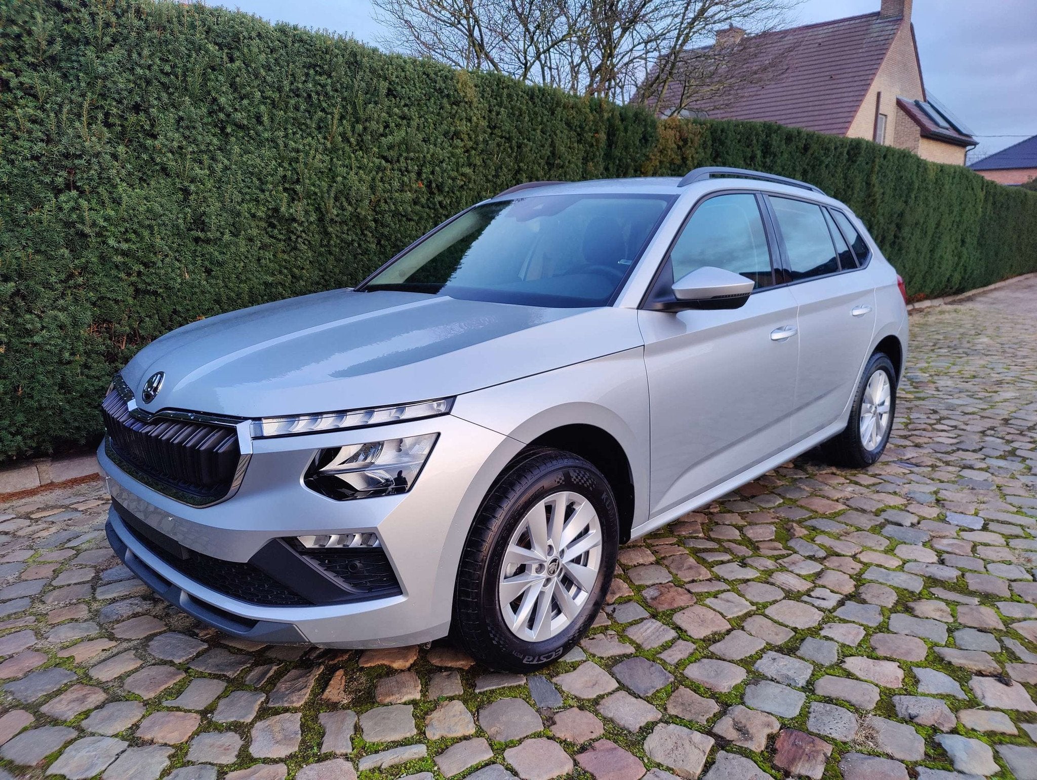 Skoda Kamiq Kamiq 1.0 TSI Corporate Camera (bj 2024), Auto's, Skoda, Voorwielaandrijving, Stof, Gebruikt, https://public.car-pass.be/vhr/02249e25-8e79-4434-8f1c-207583c86c9b