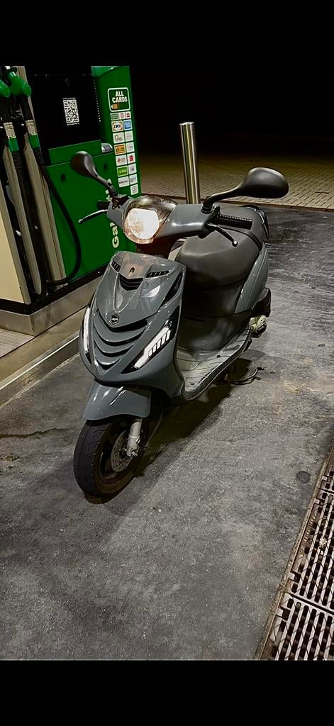 ZIP 50cc, Enlèvement, Comme neuf, Zip