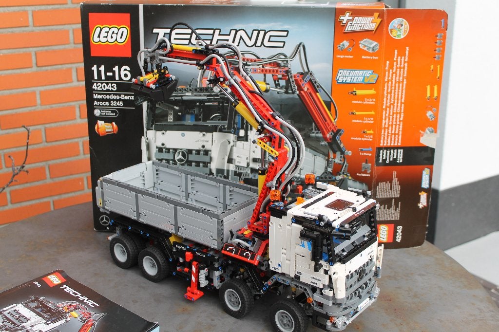 Lego 42043 Technic Mercedes-Benz Arocs 3245, Kinderen en Baby's, Speelgoed | Duplo en Lego, Inclusief instructies, Gebruikt, Lego